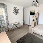 Apartmán Studio 5Min Gare, Centre, Thermes, Wifi Fibre *