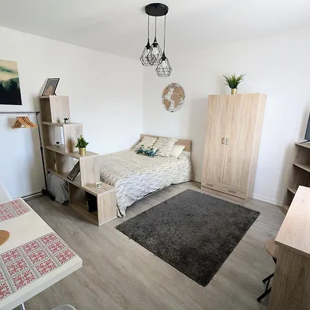 Apartmán 5min Gare, Centre, Thermes, Wifi Fibre