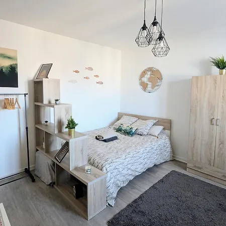 Apartmán 5min Gare, Centre, Thermes, Wifi Fibre *