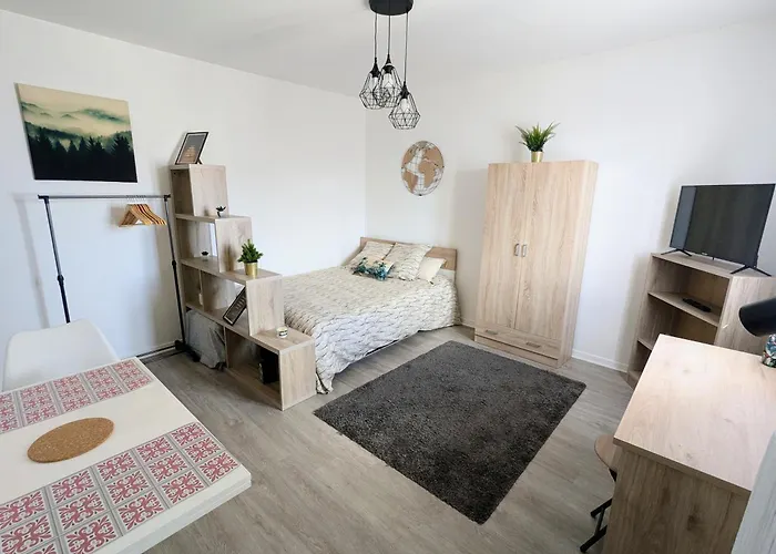 Apartman Le De La Gare, 5min Gare, Centre ,thermes