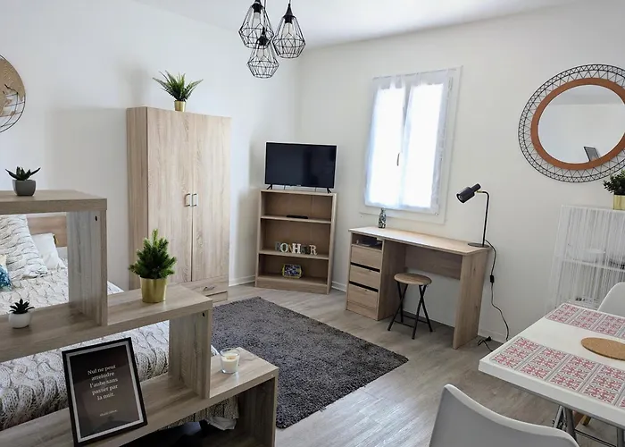 Lägenhet Le De La Gare, 5min Gare, Centre ,thermes *