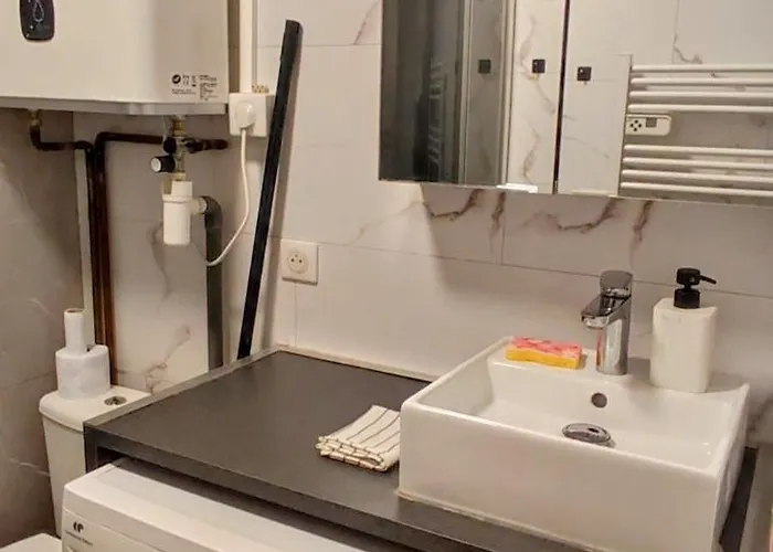 Le De La Gare, 5min Gare, Centre ,thermes